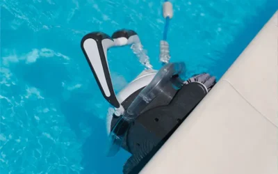 Quand et comment nettoyer un liner de piscine efficacement ?
