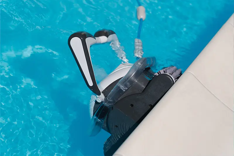 robot pour nettoyer sa piscine